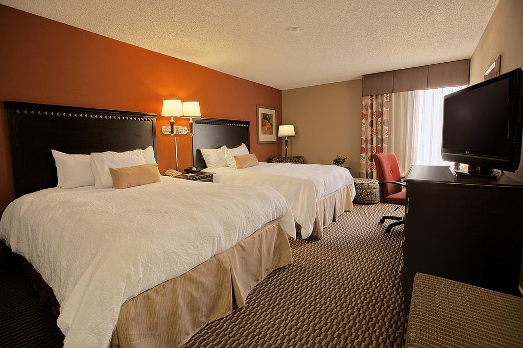 Hotel Hampton - Biltmore Area